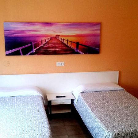 Hostal Isla Playa ภายนอก รูปภาพ