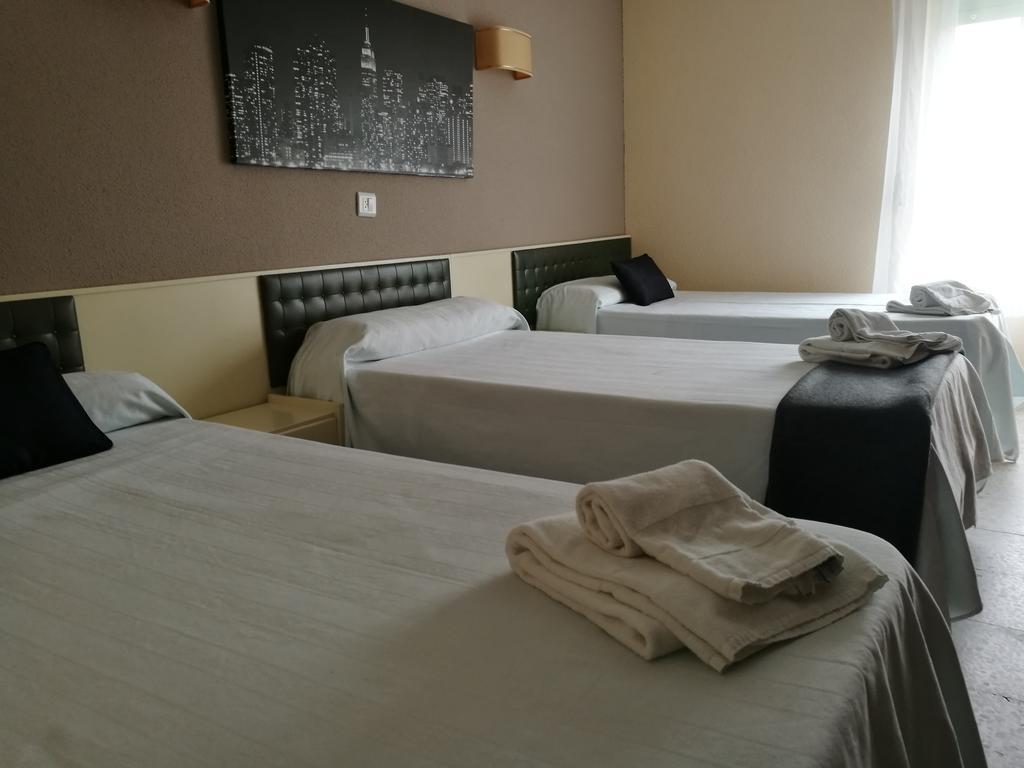 Hostal Isla Playa ภายนอก รูปภาพ